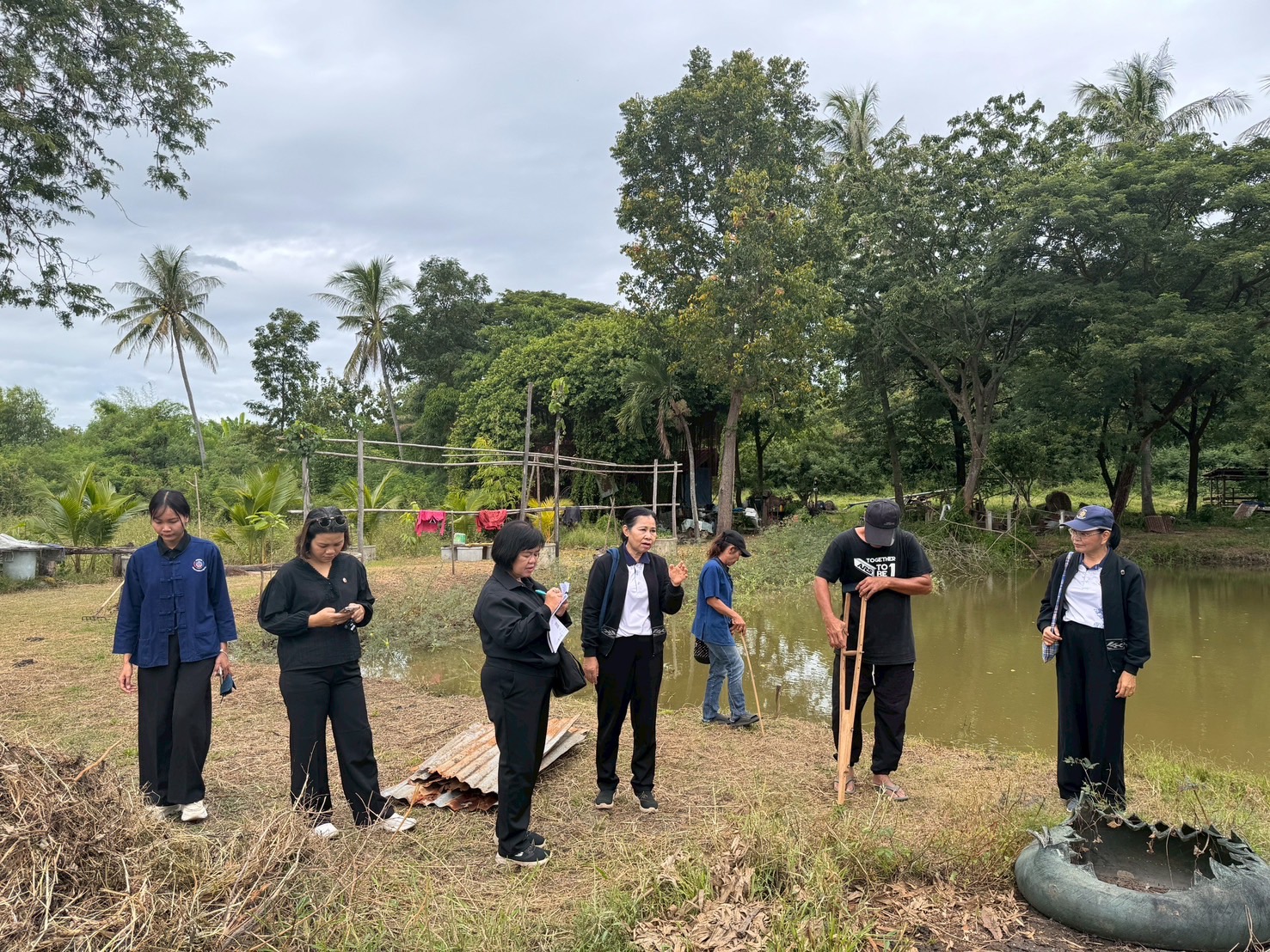 พช.น้ำพอง : ลงพื้นที่ติดตามสมาชิกโคกหนองนา ที่ได้รับผลกระทบจากเหตุอุทกภัย ในพื้นที่อำเภอน้ำพอง