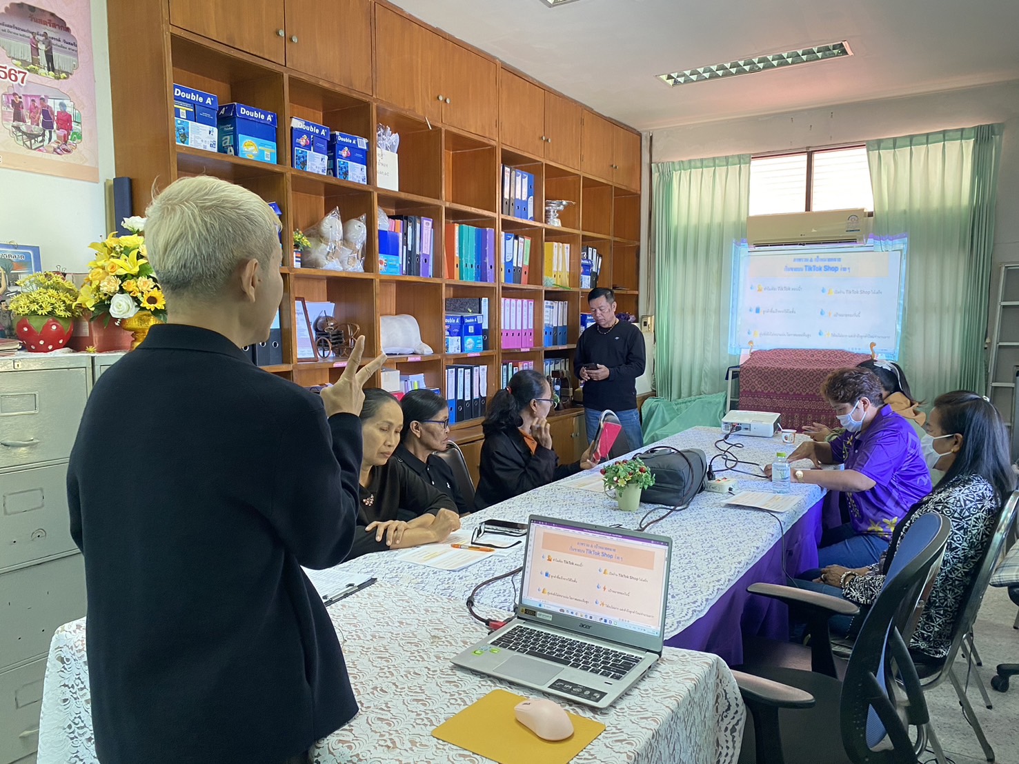 พช.น้ำพอง : ดำเนินการประชุมเชิงปฏิบัติการพัฒนาศักยภาพคณะกรรมการเครือข่ายกลุ่มอาชีพ และผู้ผลิต ผู้ประกอบการ หนึ่งตำบล หนึ่งผลิตภัณฑ์ ระดับอำเภอ  ประจำปีงบประมาณ พ.ศ.2569