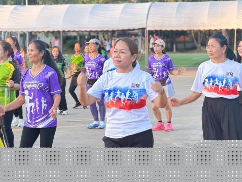 พช.น้ำพอง: ร่วม"เต้นแอโรบิก" เพื่อสุขภาพ ภายใต้โครงการ "Namphong Fit Together คนน้ำพอง รวมพลังฟิต พิชิตสุขภาพดี"
